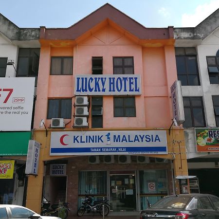 Lucky Budget Hotel @ Nilai Exteriör bild